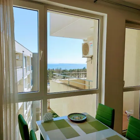 Dream 3 Butterfly Apartment *